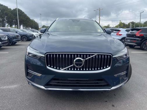 2023 Volvo XC60 Recharge Plug-In Hybrid T8 Ultimate Bright Theme