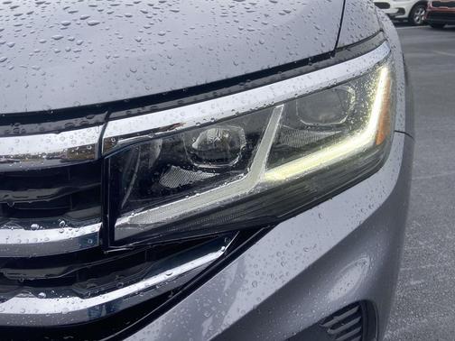 2022 Volkswagen Atlas 3.6L SE w/Technology