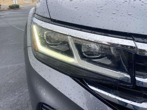 2022 Volkswagen Atlas 3.6L SE w/Technology