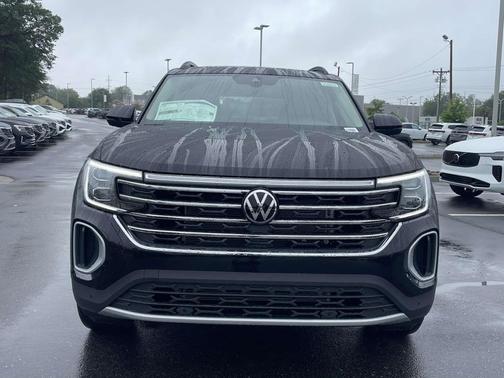 deep black pearl 2026 Volkswagen Atlas 2.0T SE w/Technology