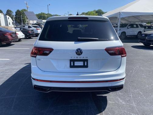 Opal White Pearl 2023 Volkswagen Tiguan 2.0T SE R-Line Black