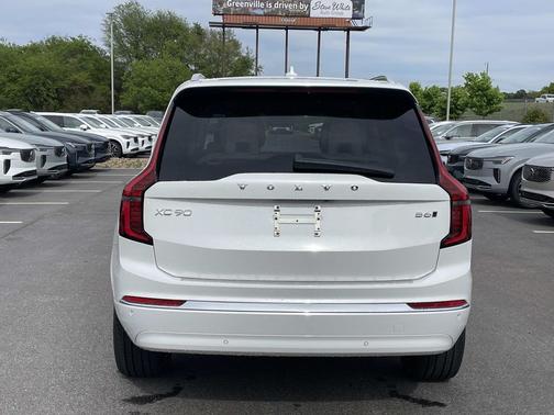 Crystal White Pearl 2026 Volvo XC90 Ultra, B6 AWD Gas (mild hybrid), Gasoline, Bright, 6 Seats
