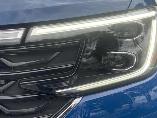 2025 Volkswagen Atlas 2.0T SEL Premium R-Line 4MOTION