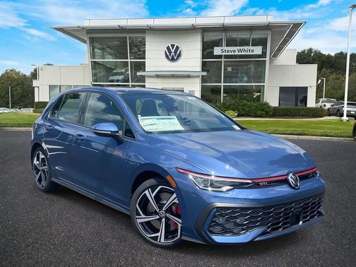 2025 Volkswagen Golf GTI 2.0T SE DSG