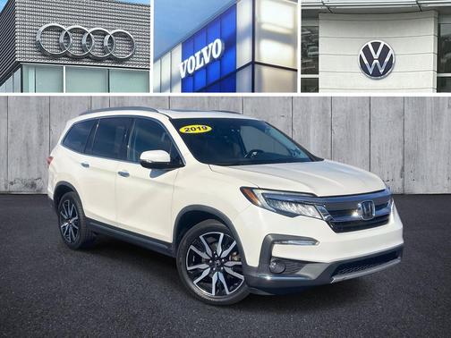 2019 Honda Pilot Touring 8-Passenger