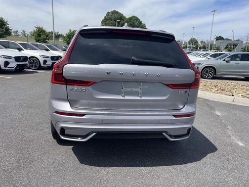 Aurora Silver 2026 Volvo XC60 B5 Plus