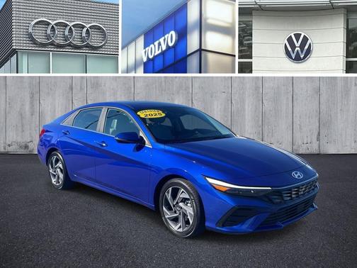 2025 Hyundai ELANTRA Limited