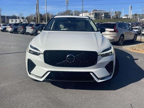 2026 Volvo XC60 B5 Ultra