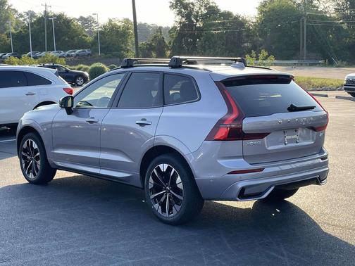 Aurora Silver 2026 Volvo XC60 B5 Plus