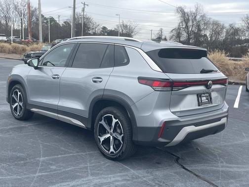 2025 Volkswagen Tiguan 2.0T SE