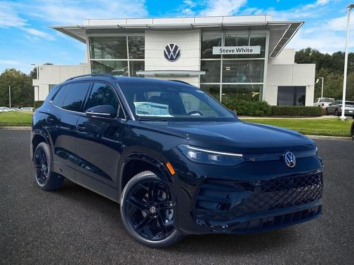 2025 Volkswagen Tiguan 2.0T SE R-Line Black 4MOTION