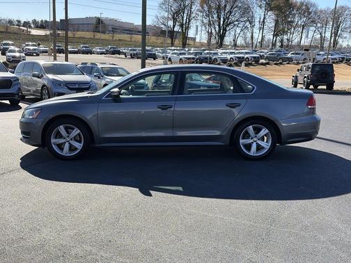 2014 Volkswagen Passat 1.8T SE