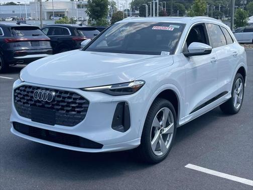 2025 Audi Q5 Premium Plus