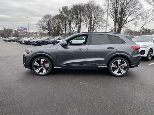 2025 Audi SQ5 3.0T Premium Plus