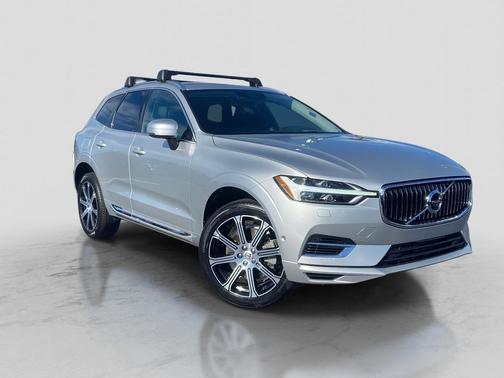 2019 Volvo XC60 Recharge Plug-In Hybrid T8 Inscription