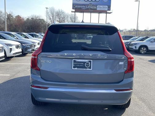 2023 Volvo XC90 Recharge Plug-In Hybrid T8 Plus Bright Theme 7-Seater