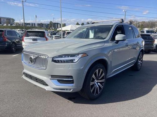 2025 Volvo XC90 B6 Plus 7-Seater