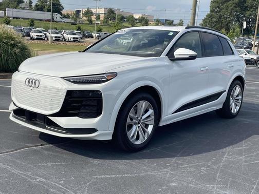 Glacier White Metallic 2025 Audi Q6 e-tron Prestige