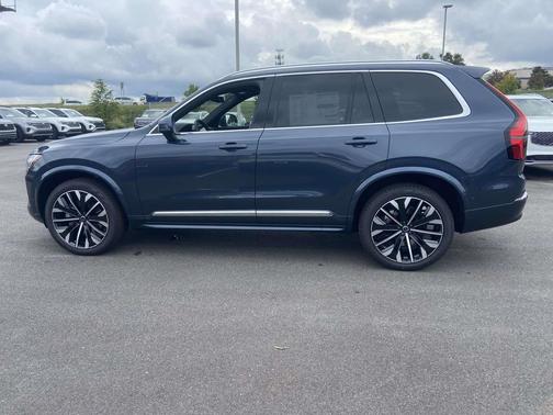 2026 Volvo XC90 B6 Plus 7-Seater