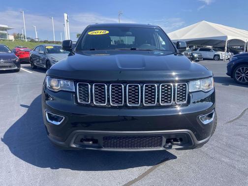 2018 Jeep Grand Cherokee Laredo E