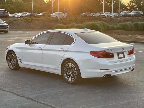 White 2018 BMW 540 xDrive