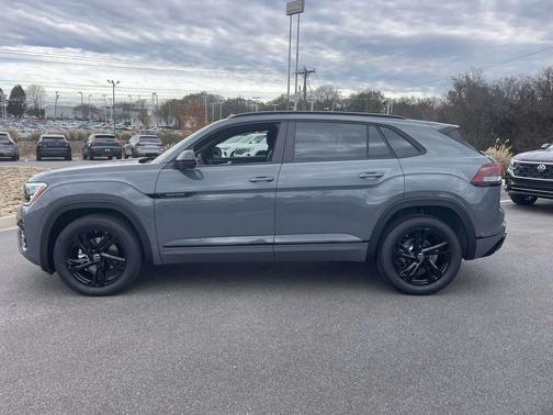 2026 Volkswagen Atlas Cross Sport 2.0T SEL