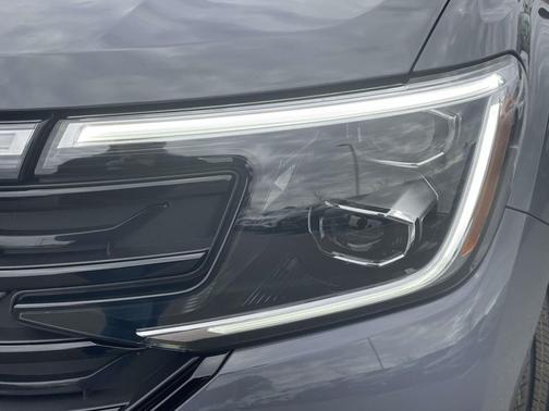 2026 Volkswagen Atlas Cross Sport 2.0T SEL