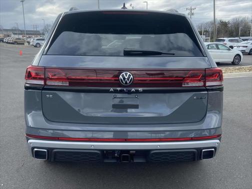 2025 Volkswagen Atlas 2.0T Peak Edition