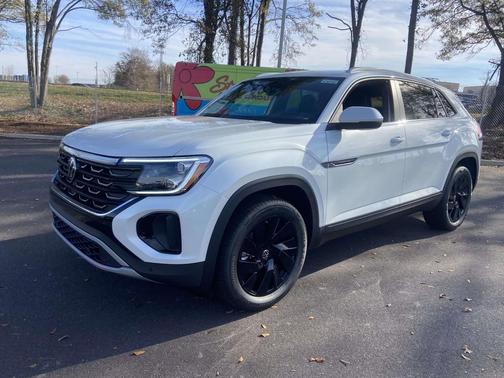 2026 Volkswagen Atlas Cross Sport 2.0T SE w/Technology 4MOTION