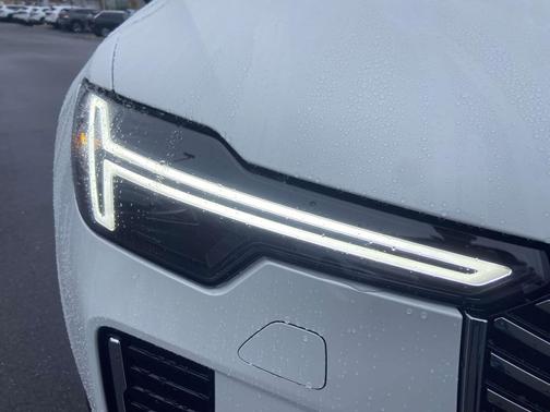 2026 Volvo XC90 B6 Ultra 7-Seater