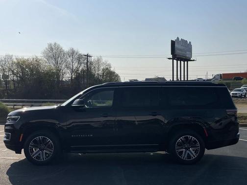 2025 Jeep Wagoneer L Series II 4x4