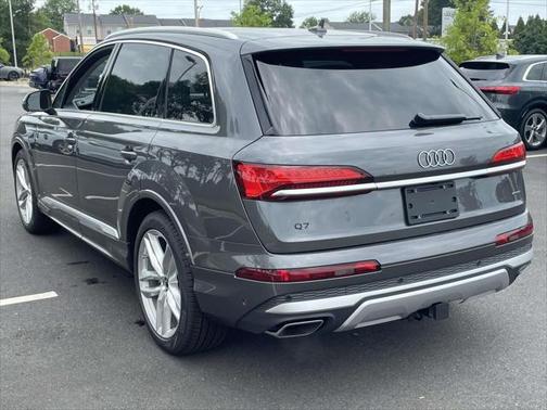 2025 Audi Q7 55 Prestige