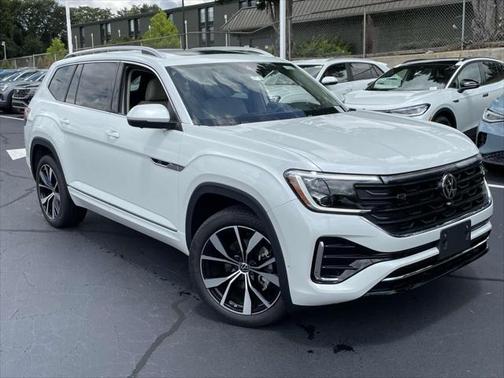 2025 Volkswagen Atlas 2.0T SEL Premium R-Line 4MOTION