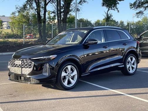 Mythos Black Metallic 2025 Audi Q5 Prestige TFSI quattro S tronic