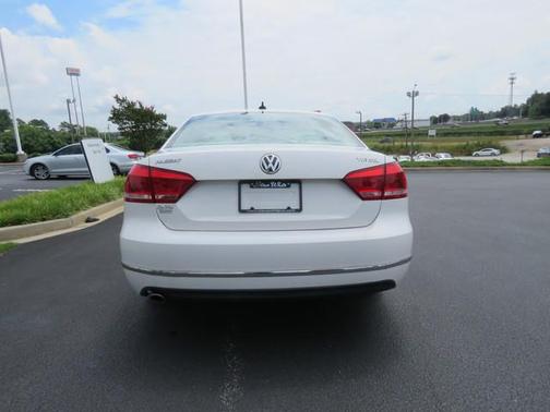 2012 Volkswagen Passat 2.0 TDI SEL Premium