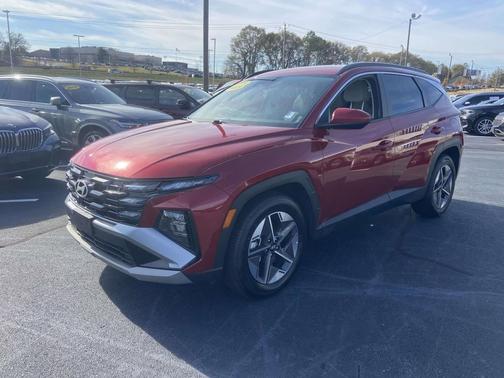2025 Hyundai TUCSON SEL
