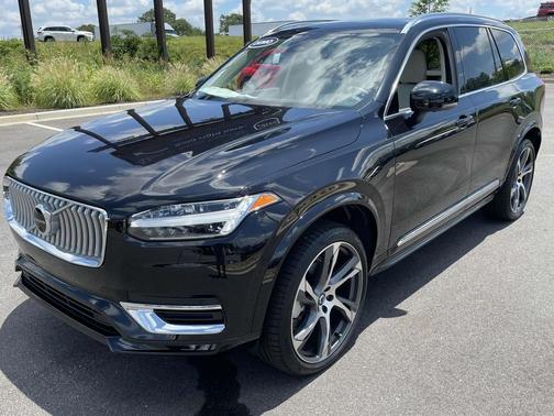 2025 Volvo XC90 B6 Plus 6-Seater