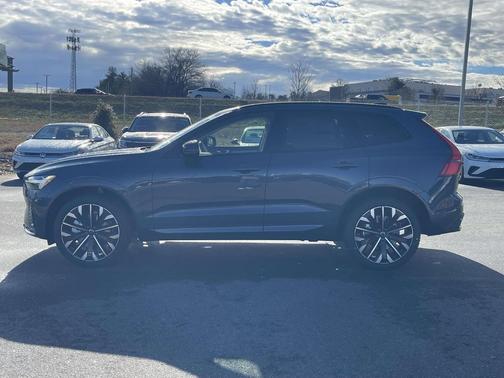 2026 Volvo XC60 B5 Ultra