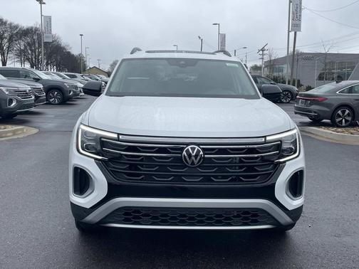 White 2026 Volkswagen Atlas Peak Edition