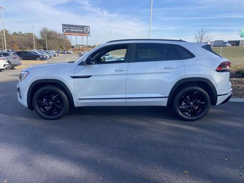 2026 Volkswagen Atlas Cross Sport 2.0T SEL