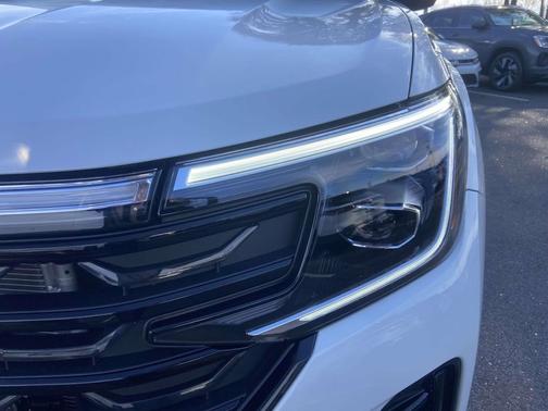 2026 Volkswagen Atlas Cross Sport 2.0T SEL