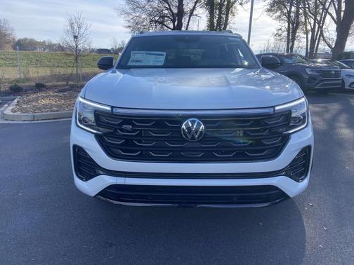 2026 Volkswagen Atlas Cross Sport 2.0T SEL