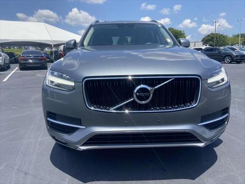 2018 Volvo XC90 T6 Momentum