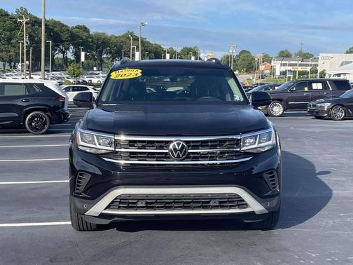 Deep Black Pearl 2023 Volkswagen Atlas 3.6L SE w/Technology