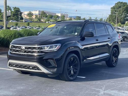 Deep Black Pearl 2023 Volkswagen Atlas 3.6L SE w/Technology