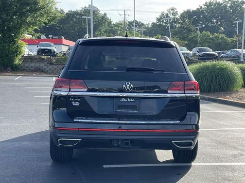 Deep Black Pearl 2023 Volkswagen Atlas 3.6L SE w/Technology