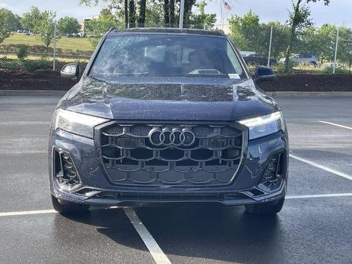 Blue 2026 Audi SQ7 4.0T Prestige