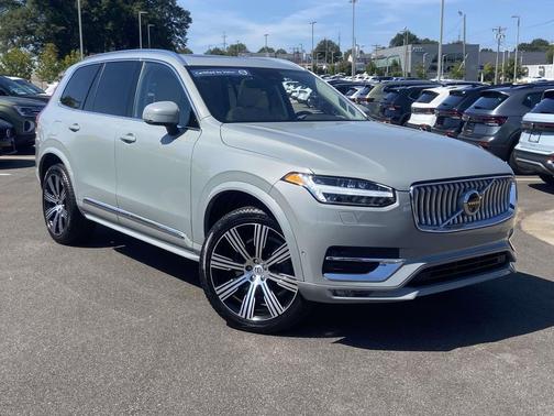 2024 Volvo XC90 B6 Plus Bright Theme 7-Seater