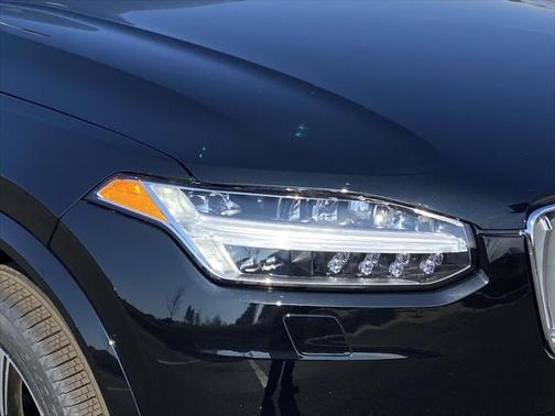 2025 Volvo XC90 Plug-In Hybrid T8 Plus 7-Seater