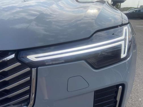 2025 Volvo XC90 Plug-In Hybrid T8 Ultra 7-Seater